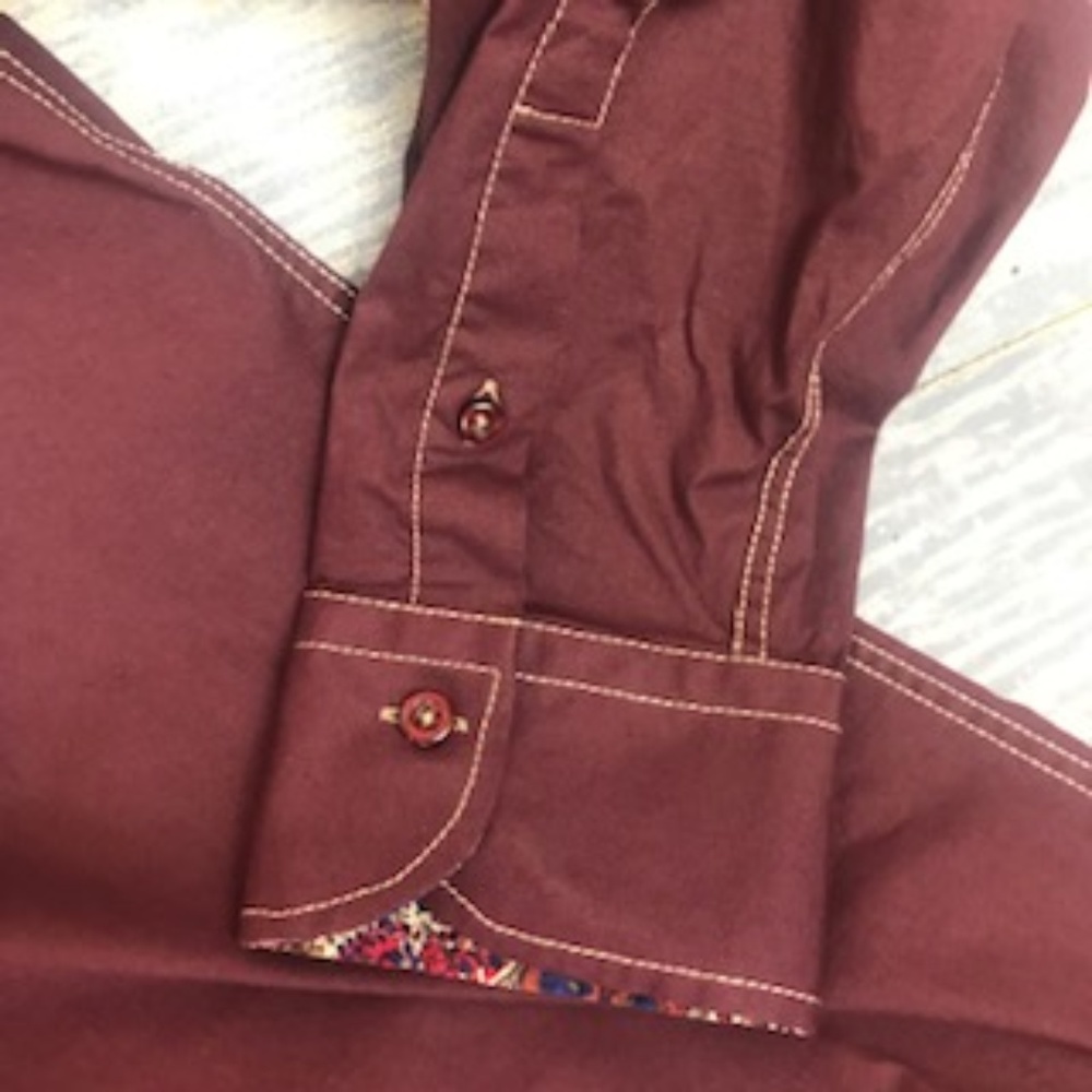 NWOT Georg Roth maroon flower lined button down - Picture 5 of 6